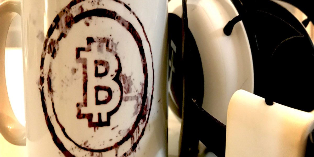 CryptoQuikRead_015 – Venezuala Launches “Petros” Cryptocurrency Amid Growing Skepticism